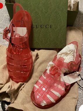 ISO Gucci Jellies Fisherman Sandals, Size 39 (US 8.5)